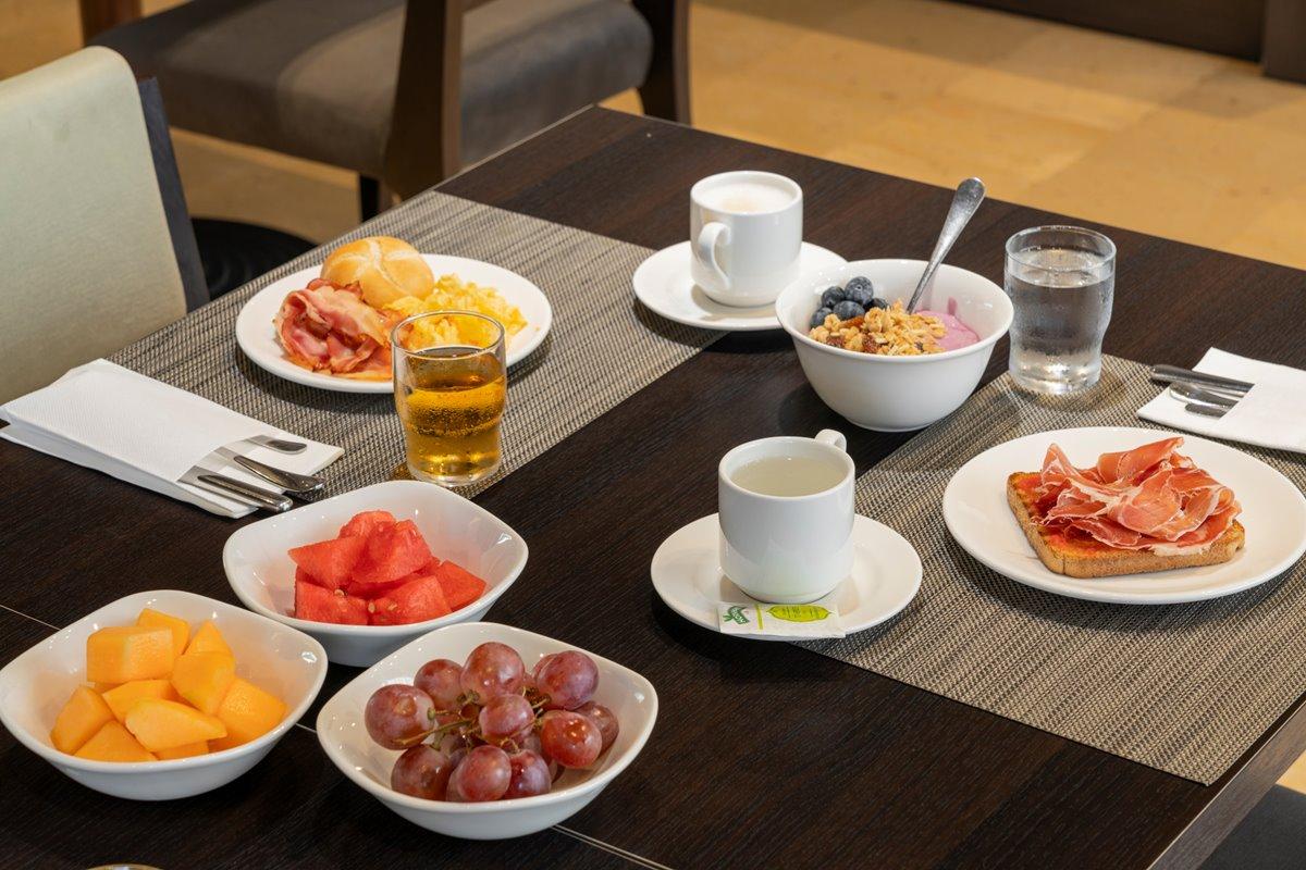 Attica 21 Mar Hotel 4*